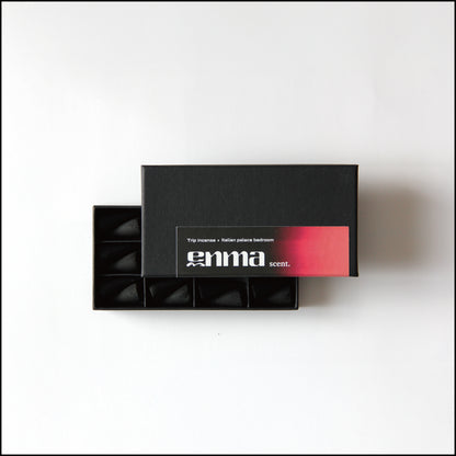 003 | Italian palace bedroom